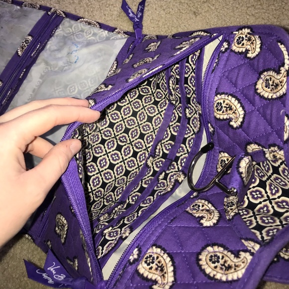 Vera Bradley Simply Violet Hanging Cos Bag - Picture 6 of 8